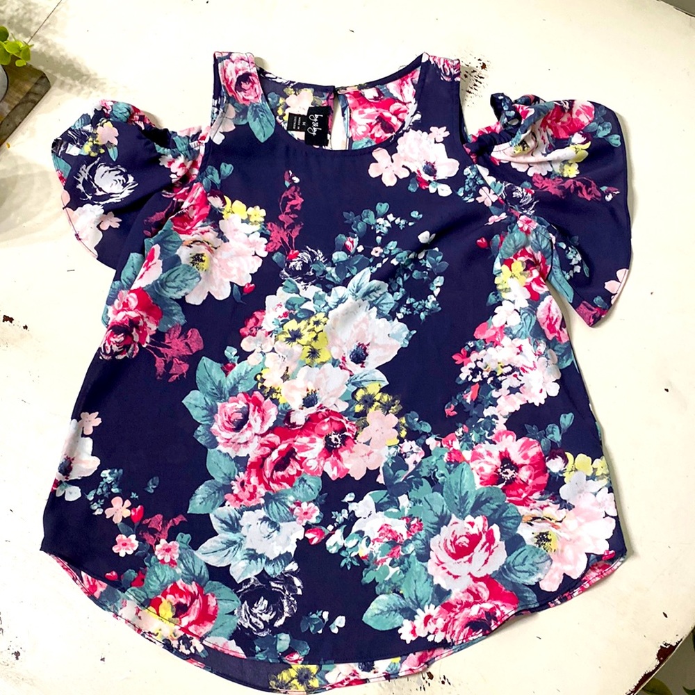 Floral cold shoulder top